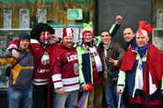 Avec les supporters léttons